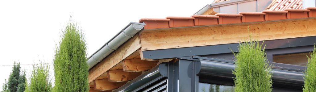 Tegenwoordig is een serre aanbouw goed geïsoleerd en dient ze als uitbreiding van uw woning.